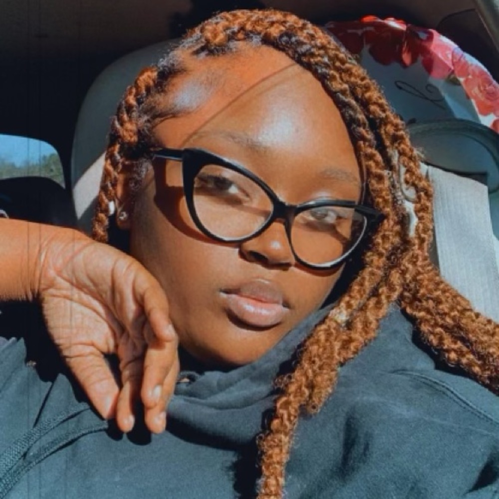 Meet your Posher, Savannah